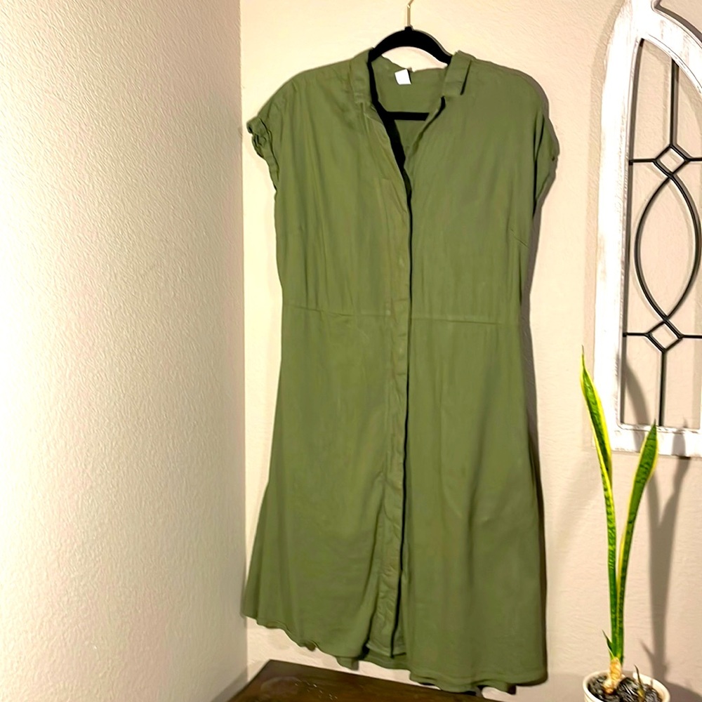 Old navy green drew with collar